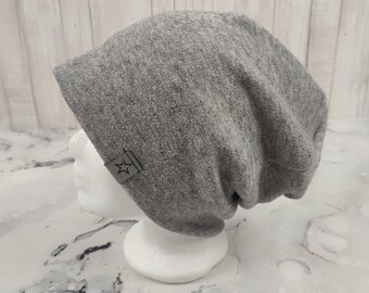 Beanie for adults and teenagers made of knitted fabric in grey melange, head circumference approx. 54 to 58 cm