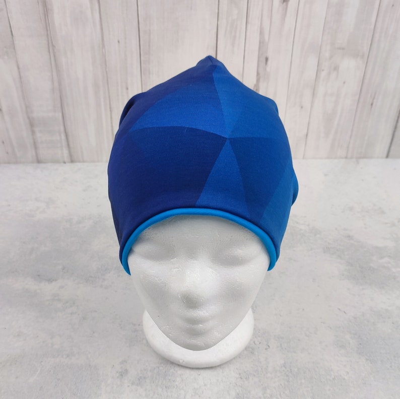 Beanie in blau und türkis grafisches Muster, Mütze für Kinder mit Futter in türkis, Größe ca. 48 bis 54 cm Kopfumfang Bild 5