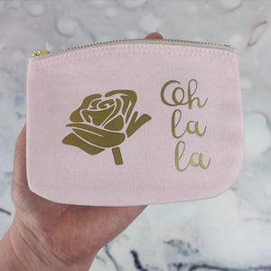 Hellrosa Stofftäschchen aus Bio Baumwolle mit goldener Rose und Oh la la Print, Kosmetiktasche Geschenk handmade Unikat klein