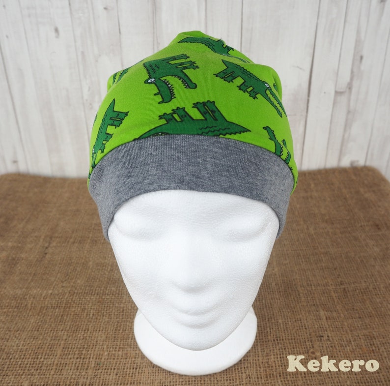 Beanie children's crocodiles, cotton fleece lined warm beanie made of green jersey, printed with crocodiles, and fleece, 48 to 50 cm image 2