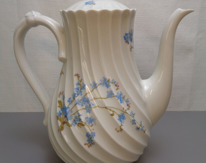 HAVILAND LIMOGES TEAPOT / Chocolate / Coffee Pot. Vintage Limoges