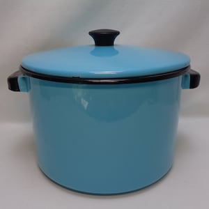 Vintage Blue Enamelware Stock Pot, Vintage Turquoise Blue Enamel Covered Pot, Hard to find color!