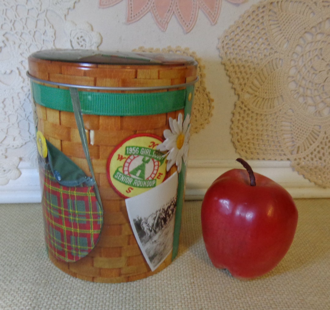 Vintage Girl Scout Backpack Tin Lunchbox, Girl Scout Storage Tin