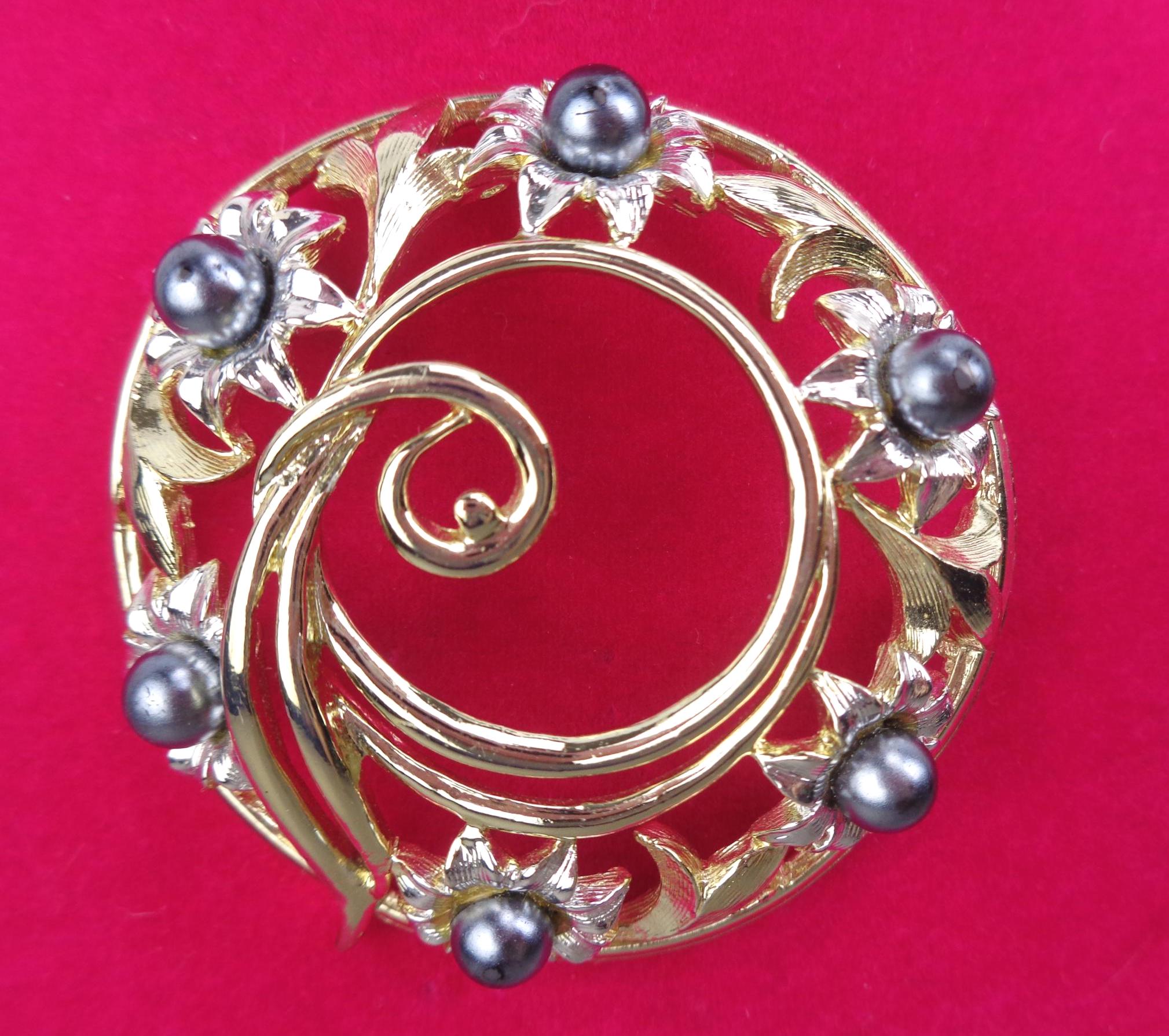 Florenza Brooch - Etsy