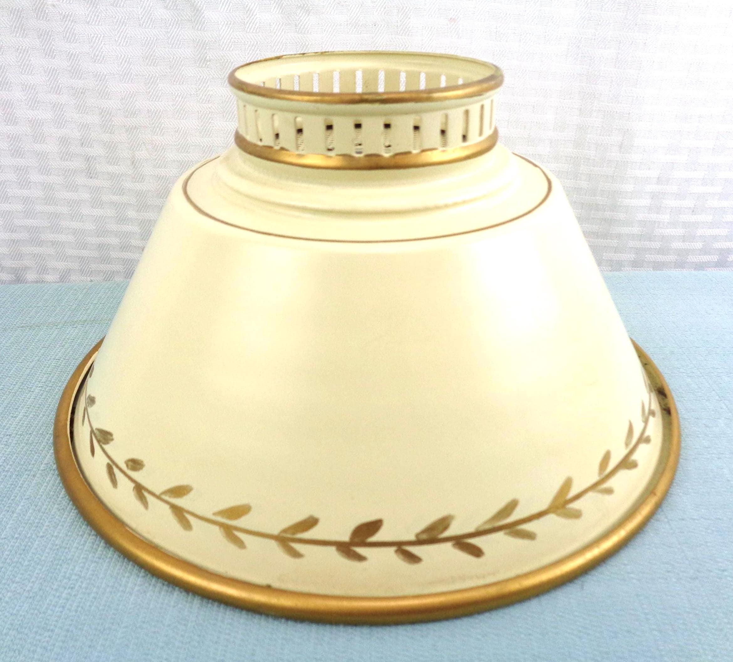 Vintage Tole Lamp Shade / ランプシェード 照明 Tole Metal Lamp Shade - Etsy