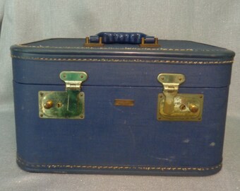 Vintage Crown Blue Train Case, Vintage Small Blue Crown Luggage Makeup Case, Vintage Cosmetic Train Case