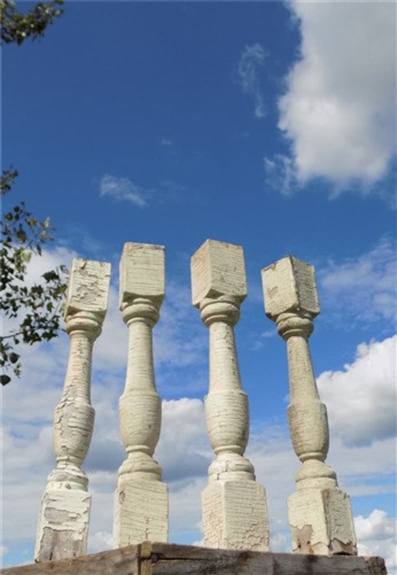 4 Balusters Painted Wood Architectural Salvage Spindles Porch House Trim A22, Vintage Wood Spindles, Wooden Balusters, shops Rustic Farmhouse