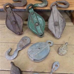 Lot Pulleys Industrial Age Metal Steampunk Factory Flywheel Machine Decor u, Farm Pulley, Vintage Pulley, Rustic Decor Farm House Decor
