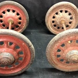 4 つのワゴン ホイール、ペダル カー、ガーデン カート、パンプキン ワゴン、ビンテージ グッドイヤー A56 バギー ホイール、ビンテージ ホイール、ビンテージ ワゴン ホイール