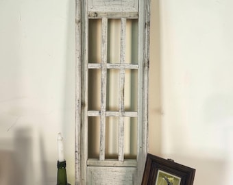 Pannello doppio in legno bianco, finestra in stile rustico anticato, decorazione murale per cottage.