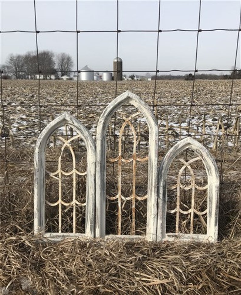 Set 3 Gothic Window Frames Arched Farmhouse Wall Image 0