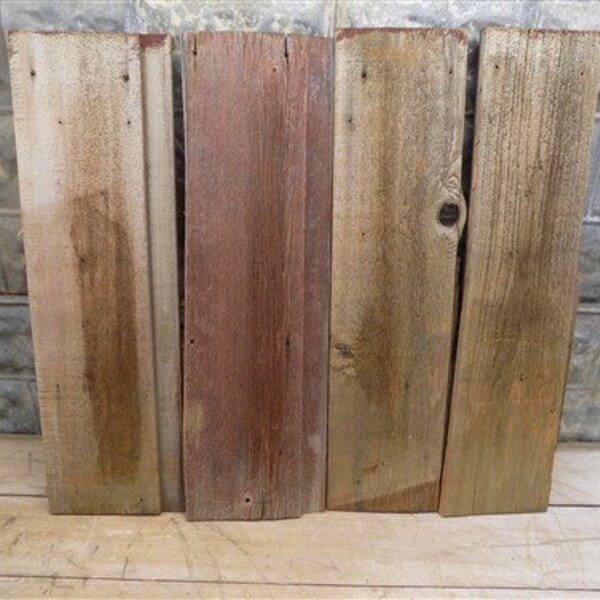 Reclaimed Barn Wood Planks - 10 Sq Ft (3-5