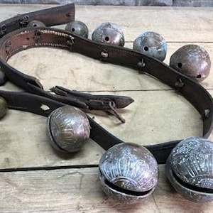 16 Sleigh Bells Horse Rein Leather Strap, Christmas Winter Brass Jingle Bells R, Antique Jingle Bells, Vintage Sleigh Bells, Door Chimes