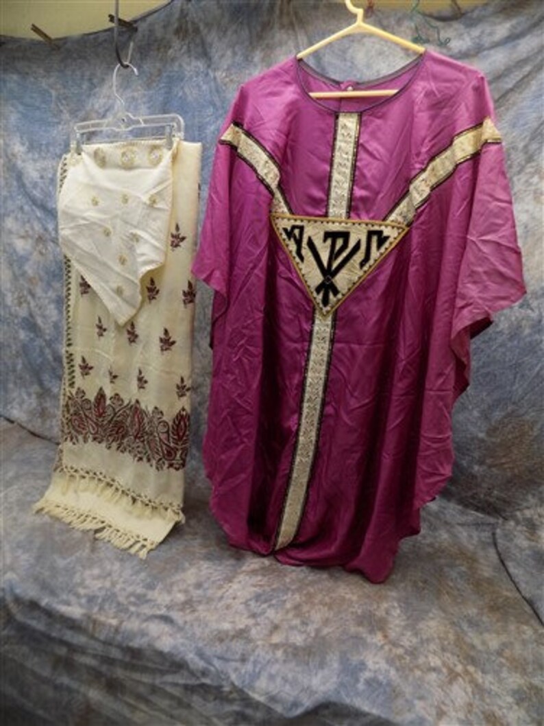 Catholic Church Priest Robe Yellow Red Chasuble Vestments Cope Etsy