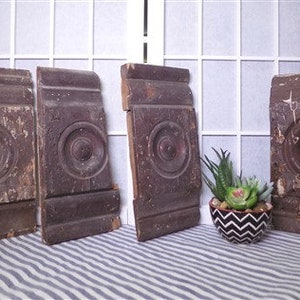 4 Plinth Blocks, Antique Bullseye Rosettes, Architectural Salvage, Wood Trim A72, Door Trim Corner Block, Vintage Wood Molding Skirting