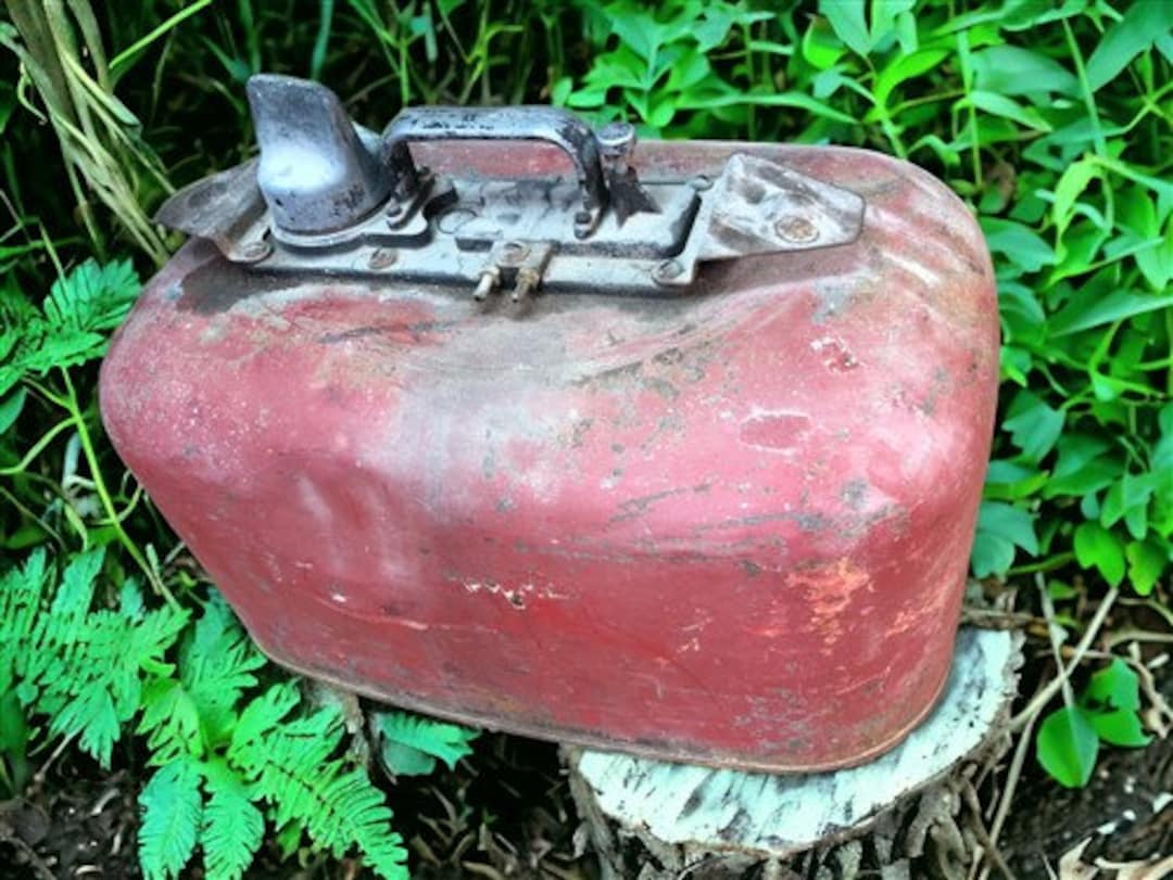 6 Gallon Gasoline Gas Fuel Tank, Metal Can Outboard Boat Motor Fuel Vintage Z, Vintage Metal Gas