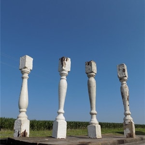 4 Balusters White Wood Architectural Salvage Spindles Porch Post House Trim Z, Vintage Wood Spindles, Wooden Balusters, Rustic Farmhouse