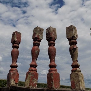 4 Balusters Bemalte Holz architektonische Bergung Spindeln Veranda Haus borte A16, Vintage Holz Spindeln, Holz Balusters, Rustikales Bauernhaus