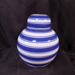 Blue & White Wide Stripe Ginger Jar, 7 Chinese Porcelain Decor, Chinoiserie M,