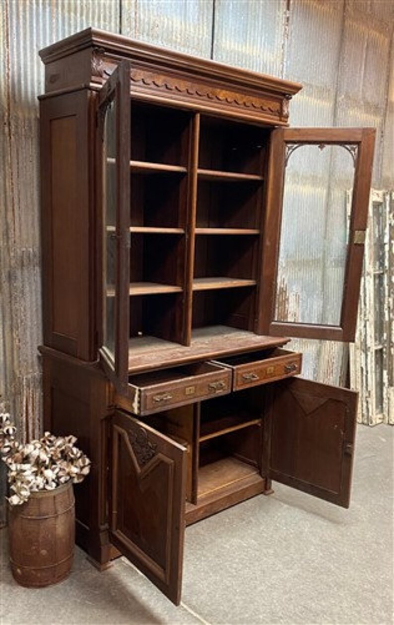 Walnut Dining Room Vintage China Hutch Display Case Etsy