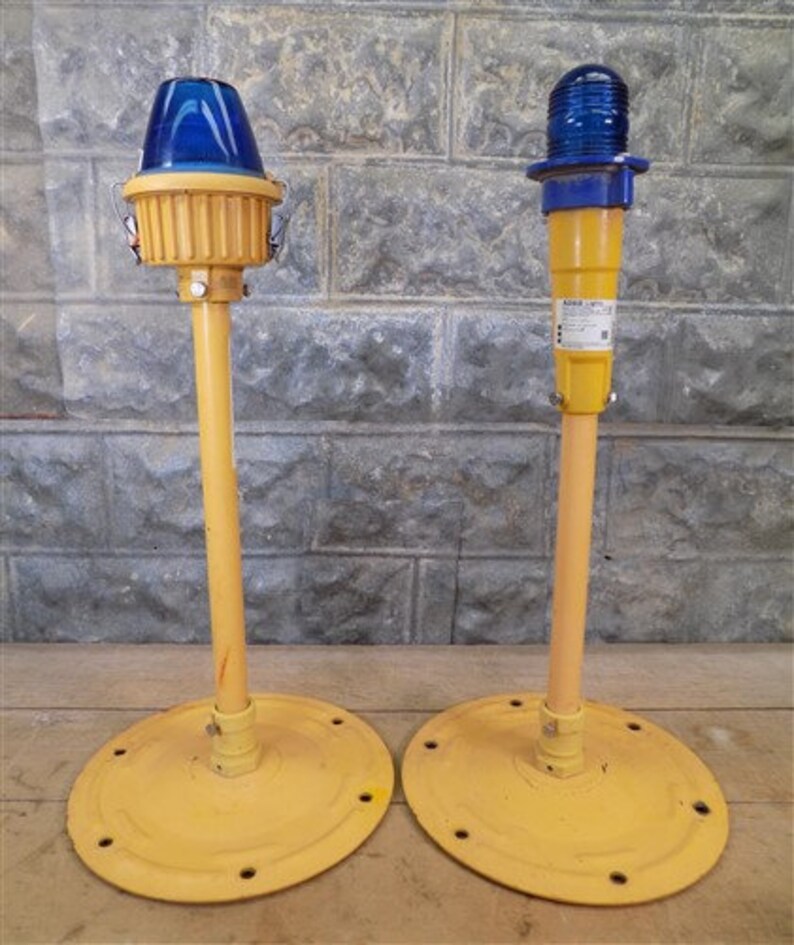 2 Airport Runway Taxiway Marker Lights Crouse Hinds Etsy