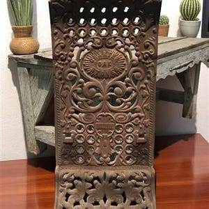 Charter Oak Wood Stove Cast Iron Ornate Floor Grate Fireplace Screen Vintage a , Vintage Decor, Rustic Decor, Vintage Stove Parts