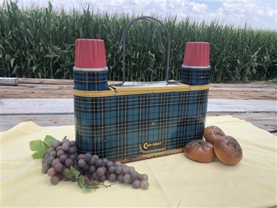 1950s Car-snac Auto Picnic Blue Plaid Pack, Sportsman Lunch Box Thermos Set,  Car-snac Picnic Pack, Blue Plaid Sportsman Thermos Lunch Box S 