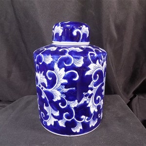 Dark Blue & White Ginger Jar, Chinese Porcelain Decor, Asian Chinoiserie U,