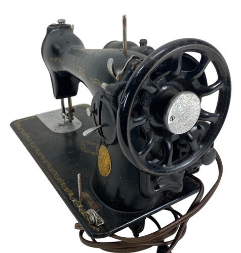 1949 Singer Sewing Machine, Model 15, Serial No#aj060798