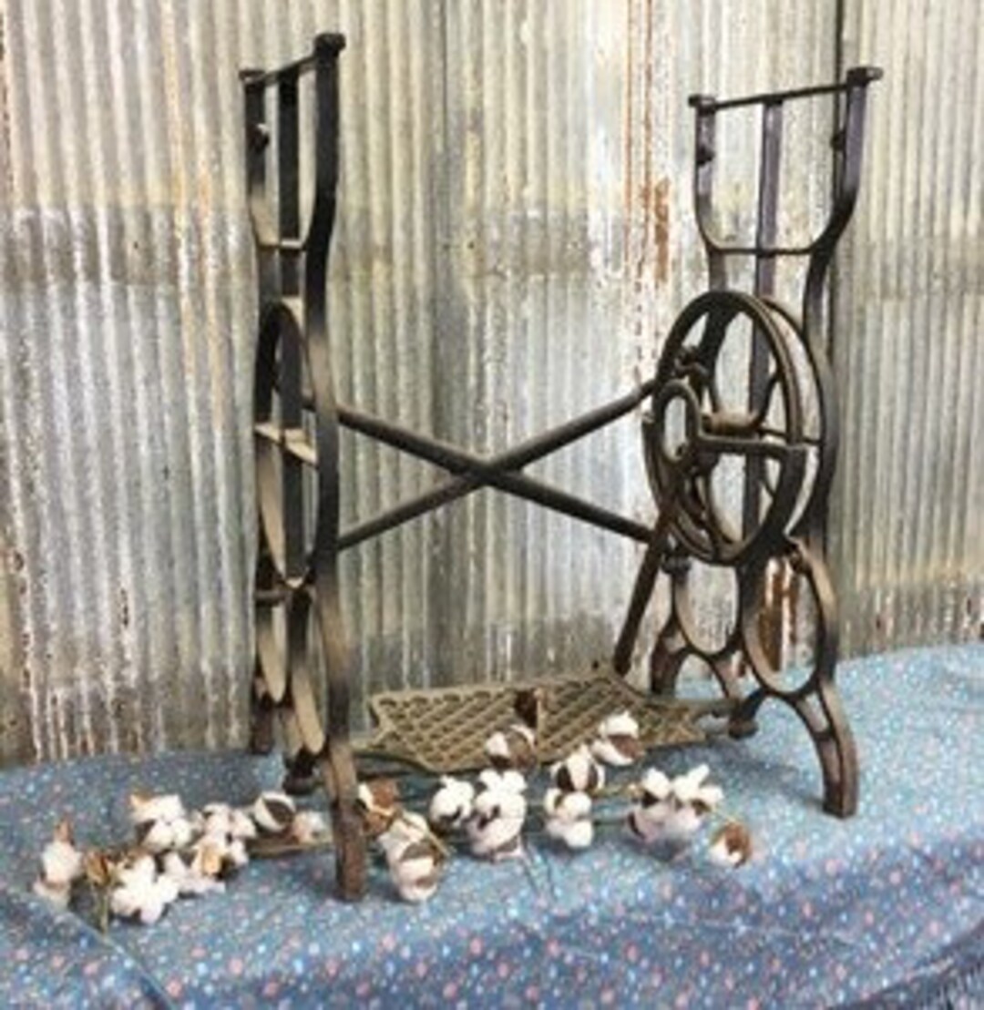 Treadle Sewing Machine, Cast Iron Base, Industrial Age, Singer Steampunk OY Treadle Base Table