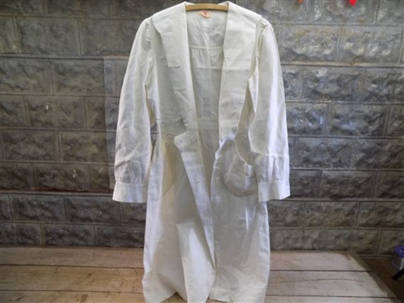 Vintage 1940s White Nurse Uniform Dress Jacket, WW