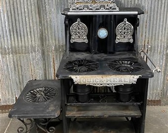 Vintage MCM E-Z-EST WAY MASCOT 2-BURNER KEROSENE STOVE 6 G PARLOR CAMP BLACK