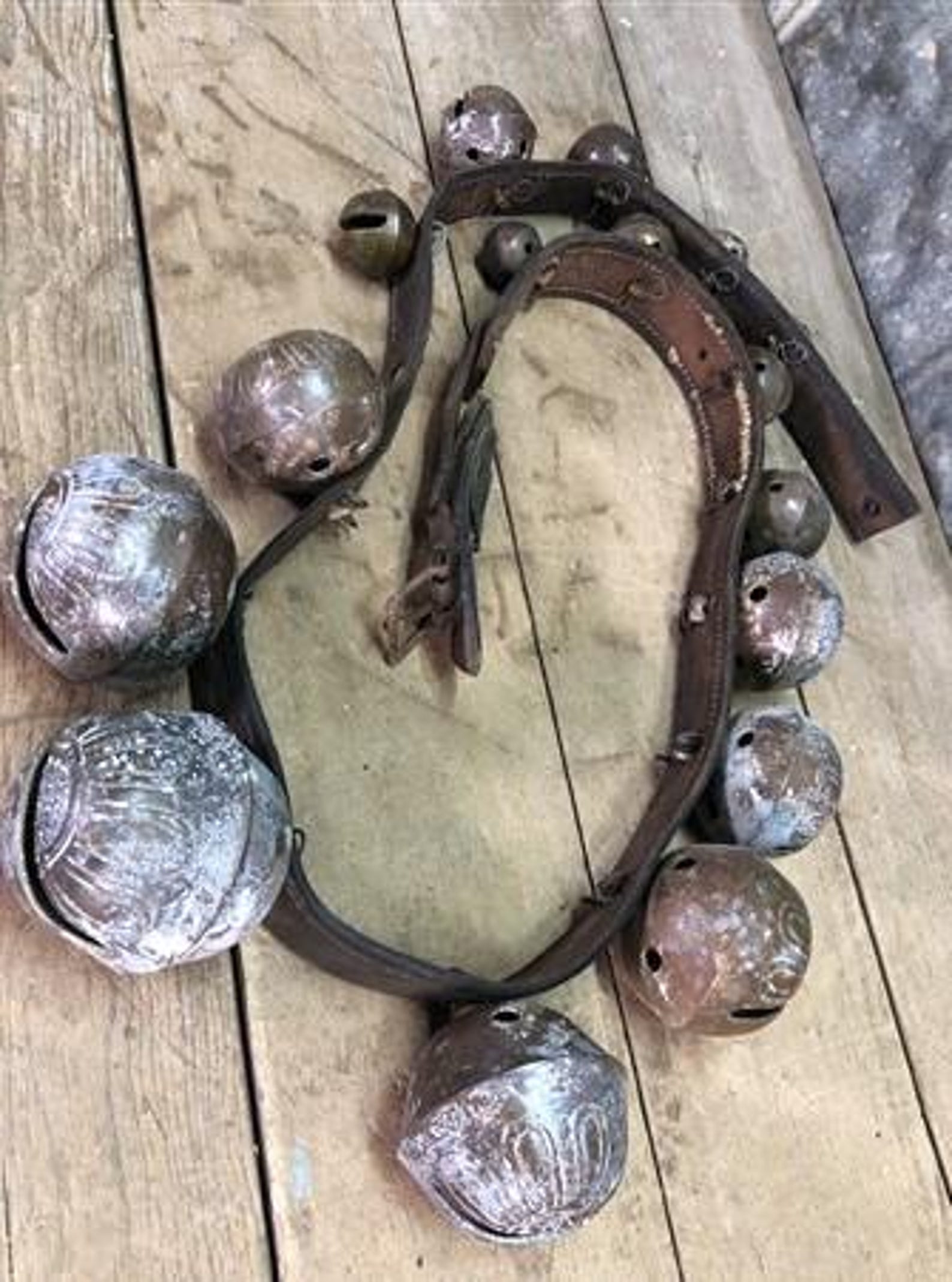16 Sleigh Bells Horse Rein Leather Strap, Christmas Winter Brass Jingle ...