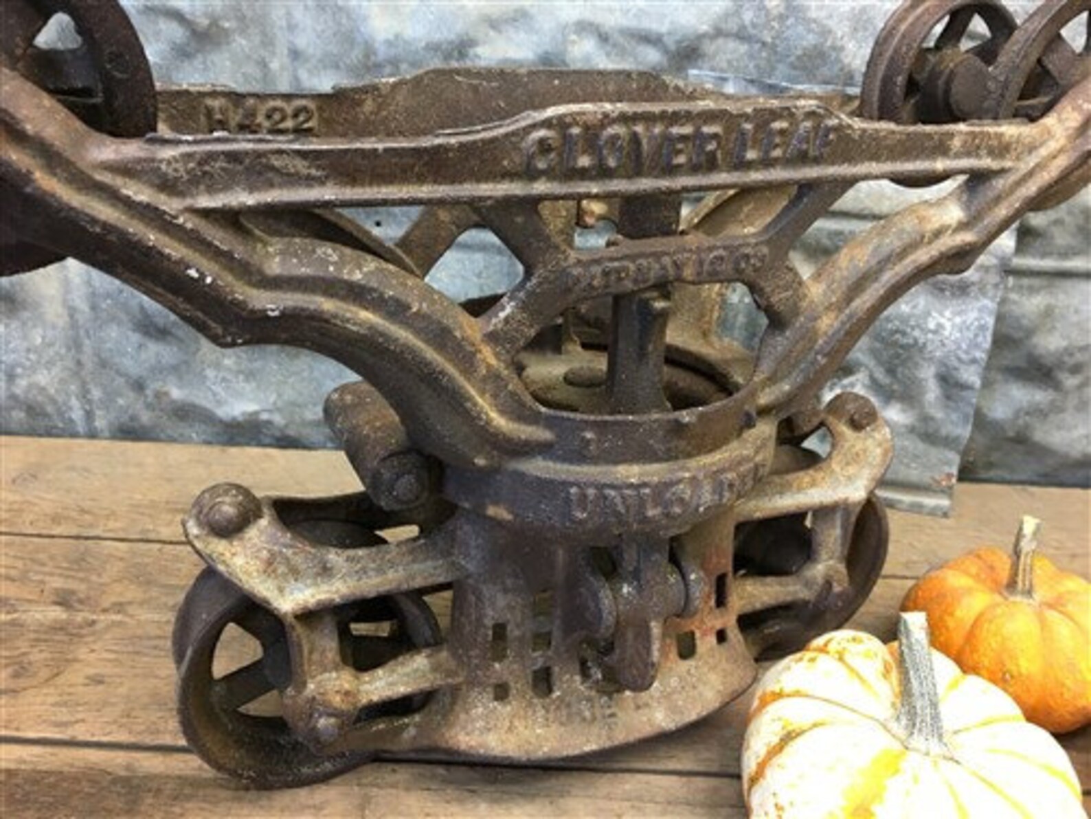 Clover Leaf Unloader Barn Hay Trolley Rustic Farm Country Etsy