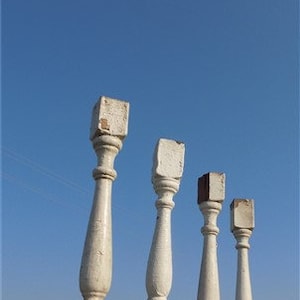 4 Balusters White Wood Architectural Salvage Spindles Porch Post House Trim X, Vintage Wood Spindles, Wooden Balusters, Rustic Farmhouse