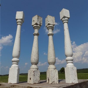 4 Balusters White Wood Architectural Salvage Spindles Porch Post House Trim A39, Vintage Wood Spindles, Wooden Balusters, Rustic Farmhouse