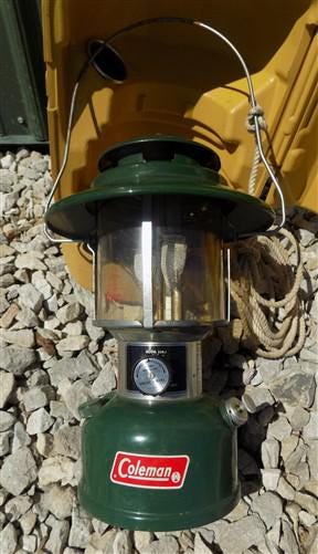 1976年製 コールマン ランタン ビッグハット モデル228J、クラムシェル
