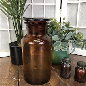 Brown Glass Apothecary Jar, Pharmacy Druggist Medicine Bottle, Amber Glass A5, Apothecary Display Jar, Farmhouse Decor, Vintage Medical