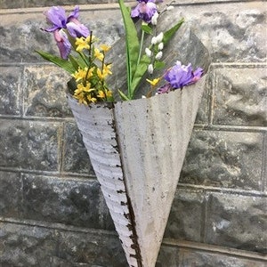Large White Tin Flower Cone, Rustic Hanging Wall Vase Pocket, Hanging Holder Wedding Decor Flower Holder, Rustic Shabby Chic Flower Cone