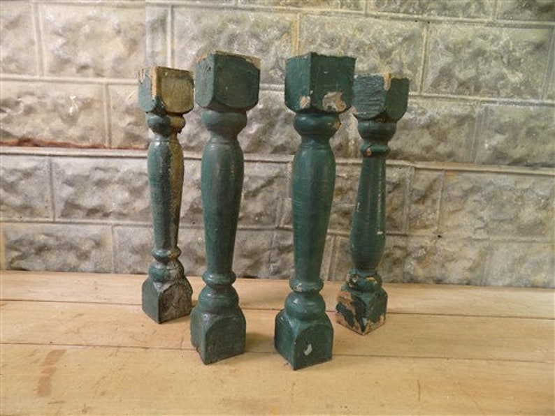 4 Balusters Green Wood Architectural Salvage Spindles Porch Post House Trim i Vintage Wood Spindles, Wooden Balusters, hotsell Rustic Farmhouse