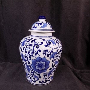 Blue & White Floral Ginger Jar, 10 Chinese Porcelain Decor, Asian Chinoiserie Y,