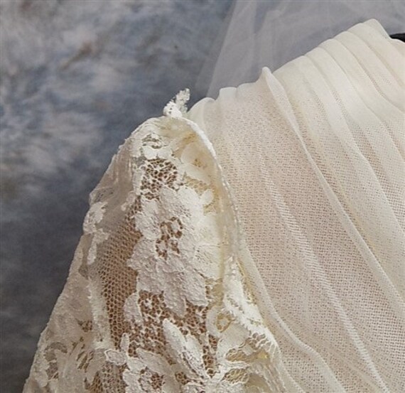 1950s Ivory Wedding Dress Gown Long Sleeve Lace T… - image 5