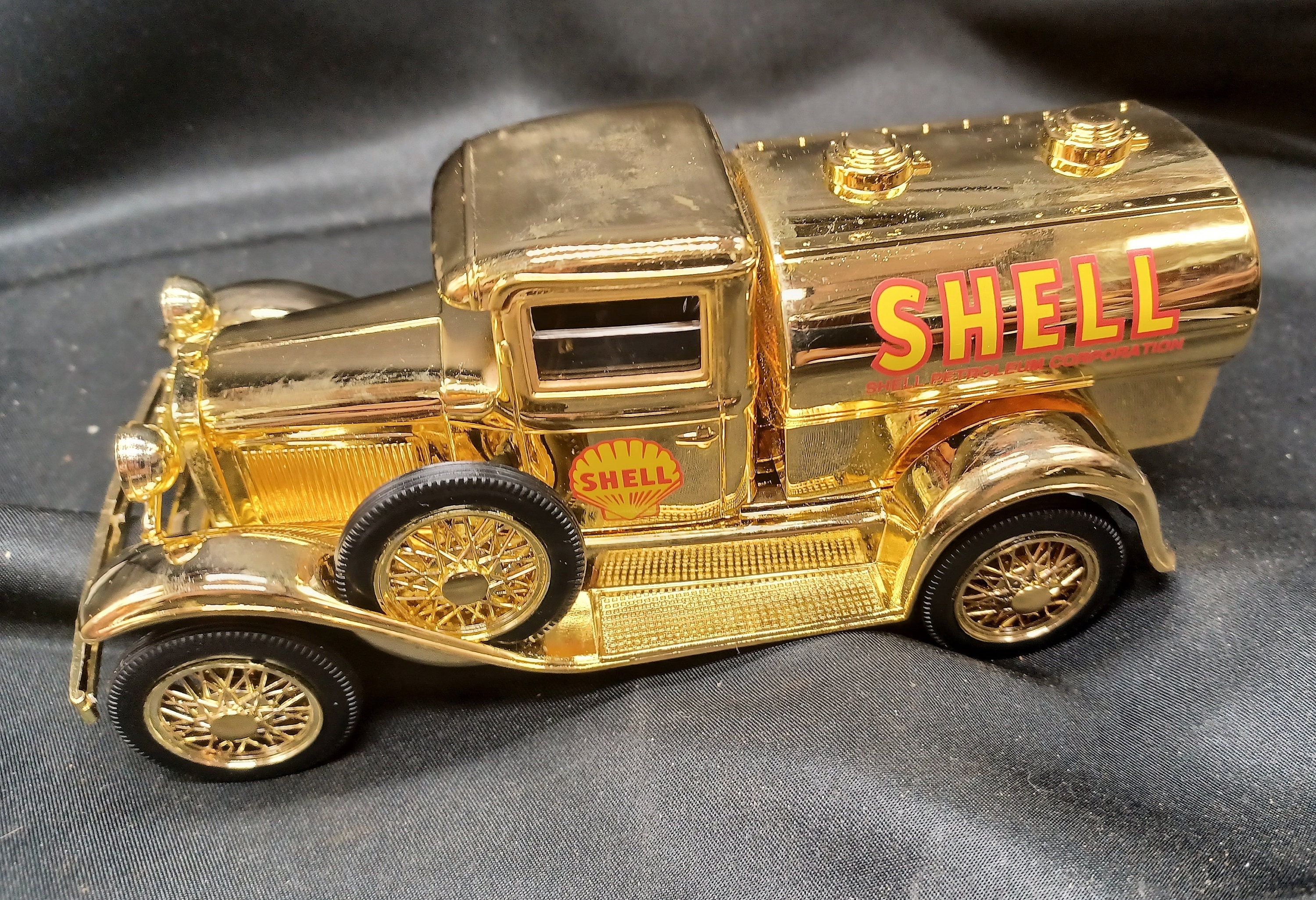 1966 Veb Mechanische Spielwaren Brandenburg (MSB) tin toy Shell Truck