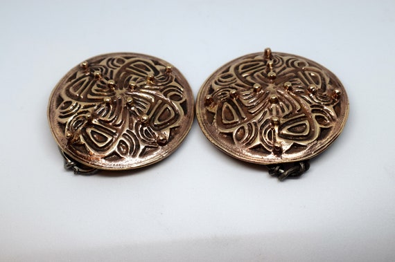 Iron brooch online