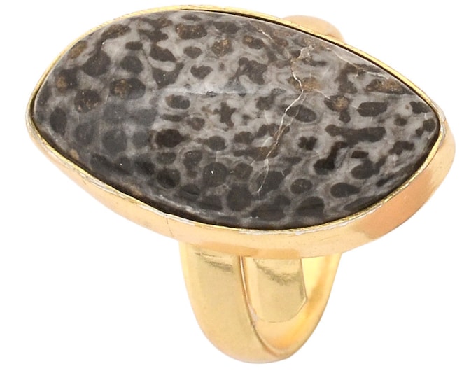 Size 7.5 - Size 9 Stingray Coral Ring Meditation Ring 24K Gold Ring GPR971