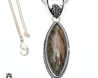 カナダ産ラブラドライトペンダント＆イタリア製925スターリング