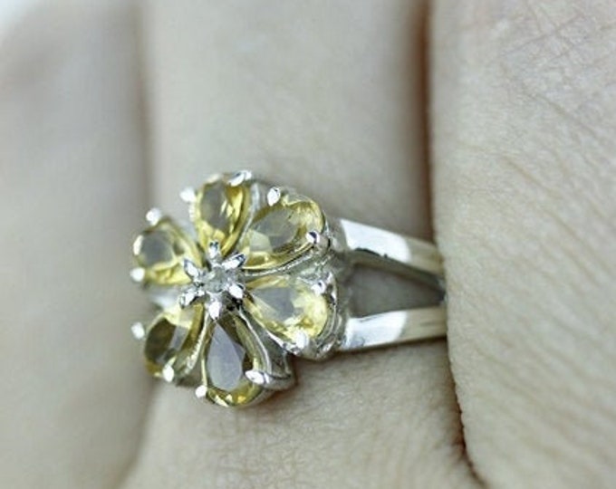 Size 6.5 FLOWER SHAPED CITRINE Fine 925 Sterling Silver Ring (Nickel Free) r932