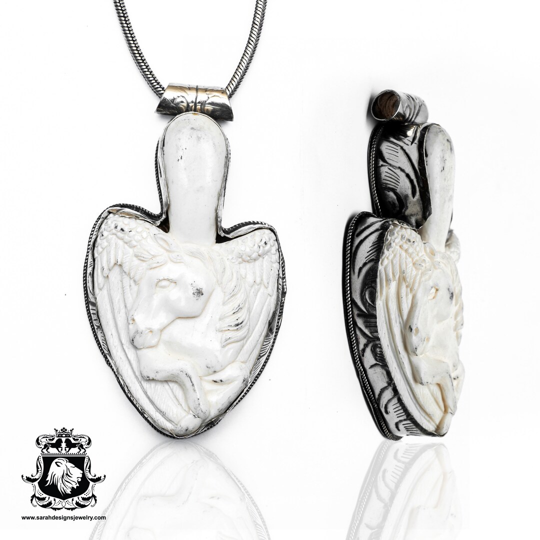 Pegasus on a Spoon Carving Pendant FREE 2MM Italian 925 Sterling