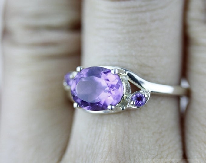 Size 6.5 PURPLE COLORATION AMETHYST Fine 925 Sterling Silver Ring (Nickel Free) r648