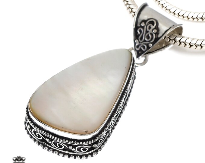 MOTHER of PEARL Shell Pendant & FREE 3MM Italian 925 Sterling Silver Chain V1155